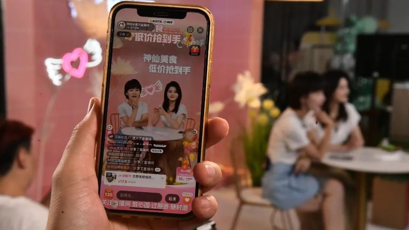 广州玻璃幕墙保洁：如何选择合适的保洁公司及报价**